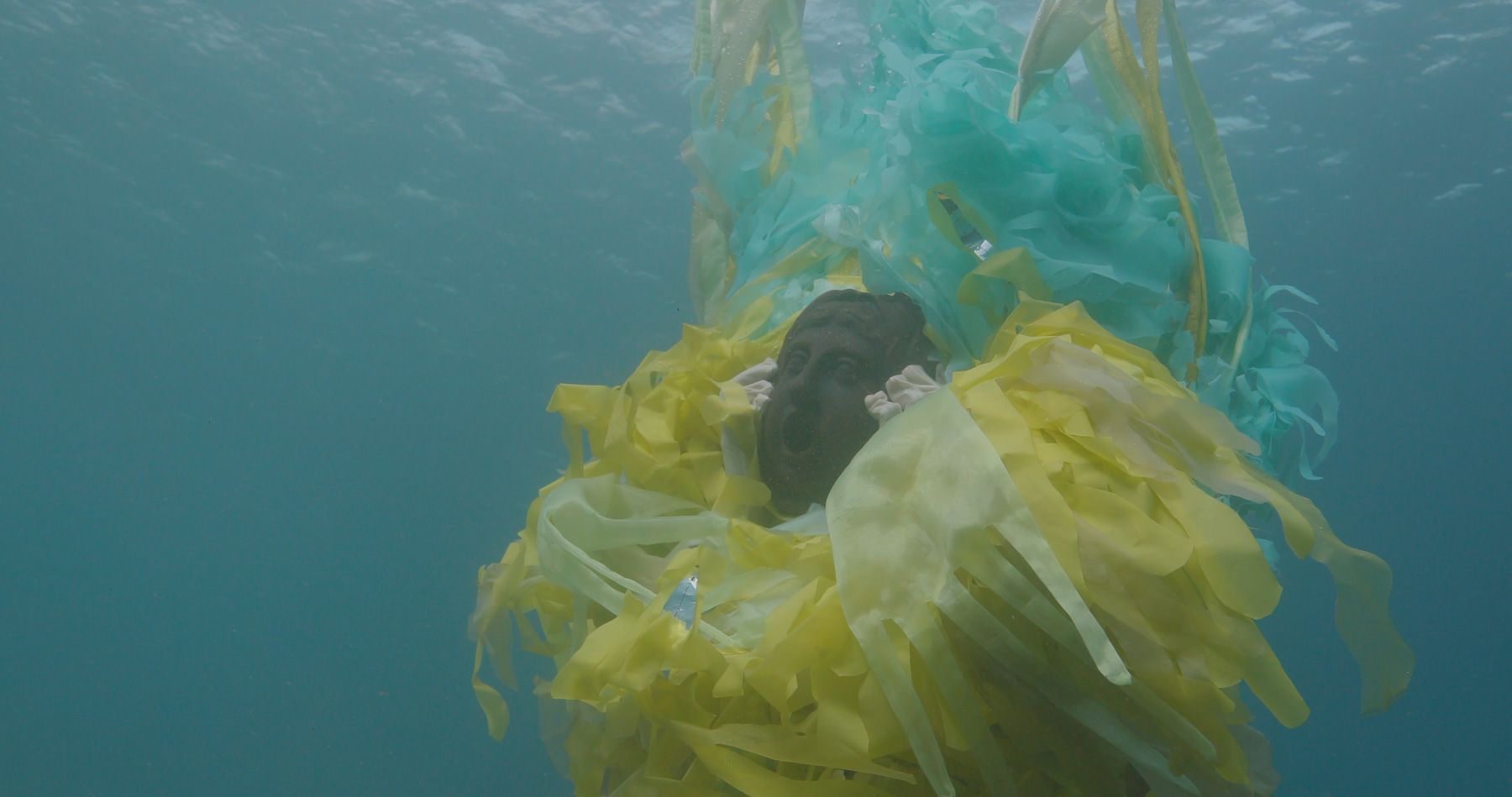 Sous les flots les âmes sont / The Way The Soul Waves